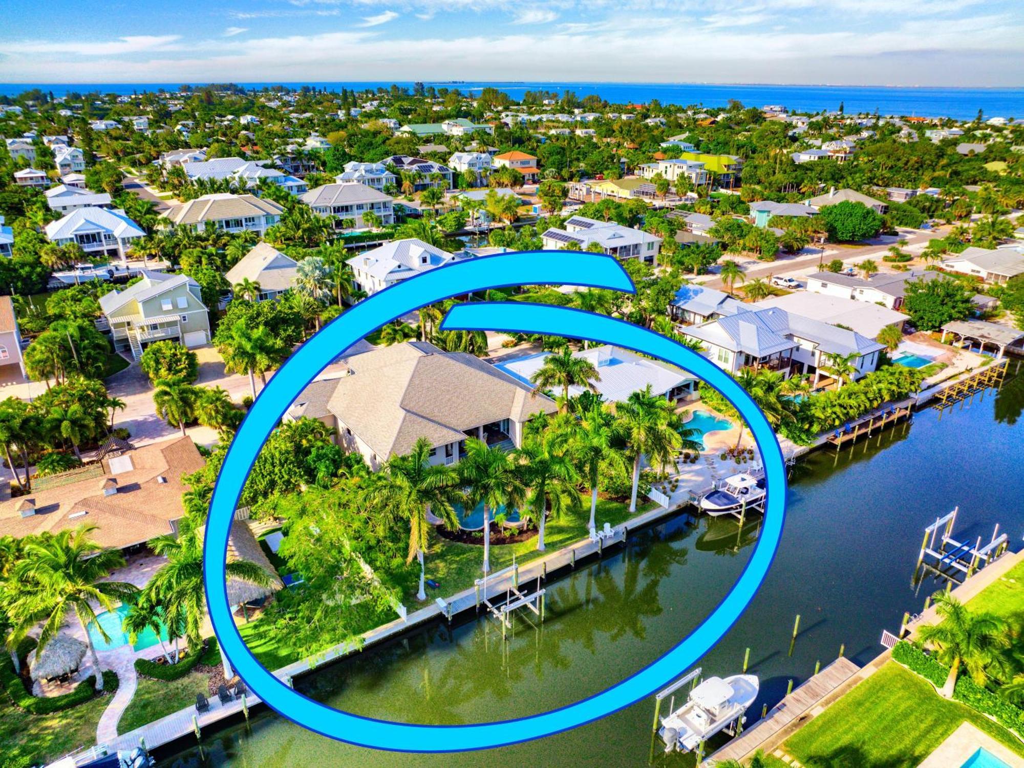 Bikinis And Martinis Waterfront Canal Villa Anna Maria Exterior foto